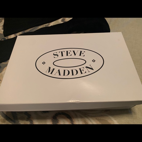 Steve Madden Over the Knee boots - Picture 2 of 2